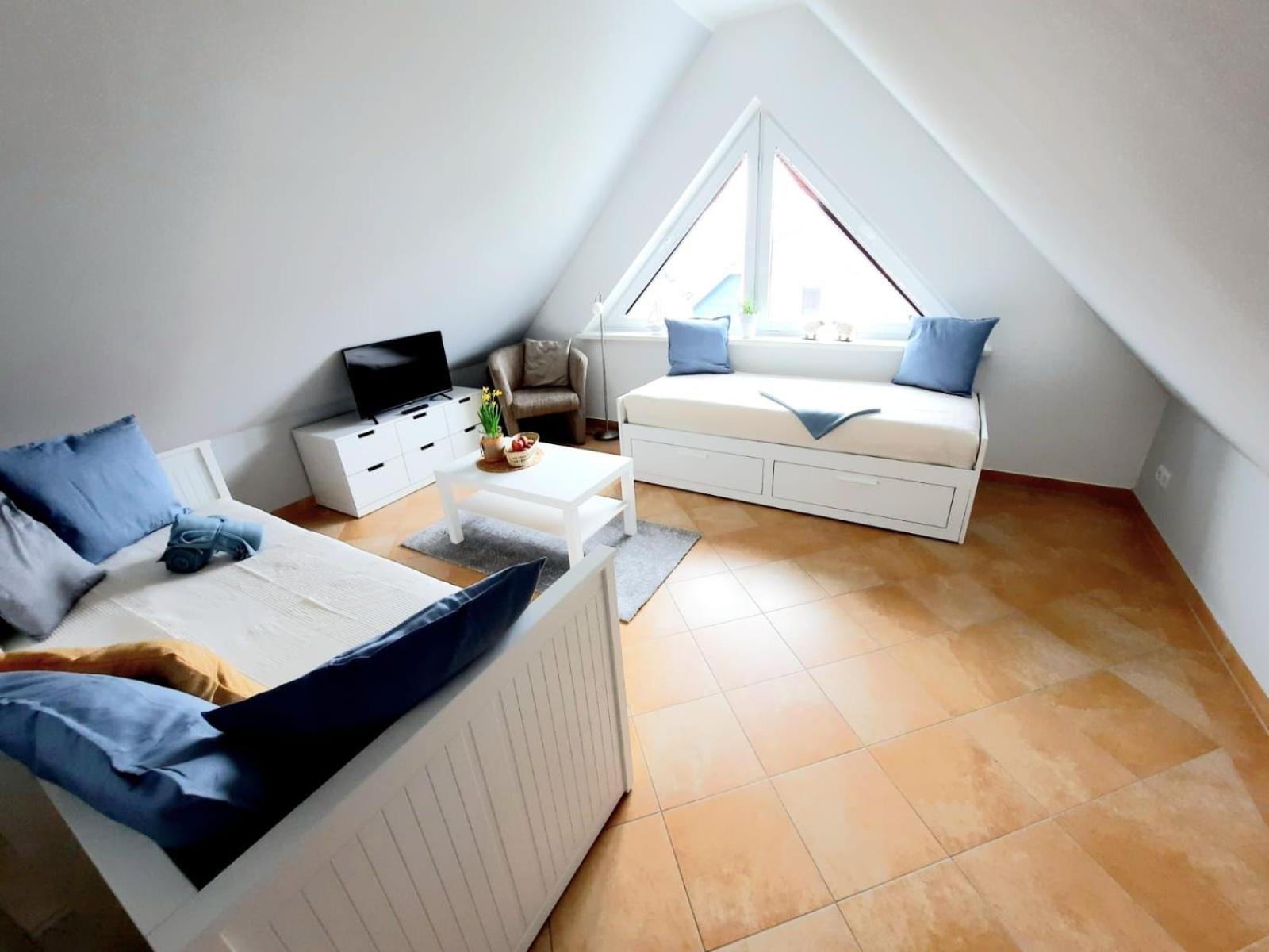 Exkl App Strandloeper, Kamin, 250 M Zum *